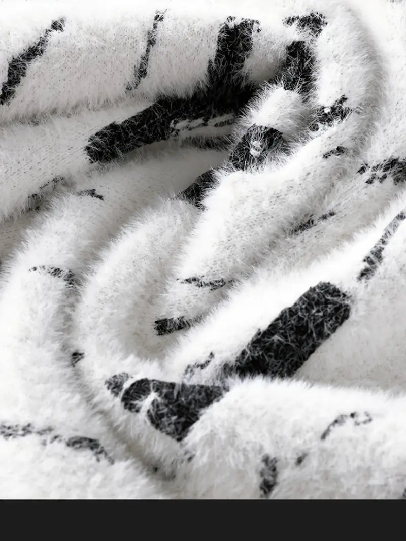 Abstract Knit Sweater – White & Black Patterned Crewneck Pullover